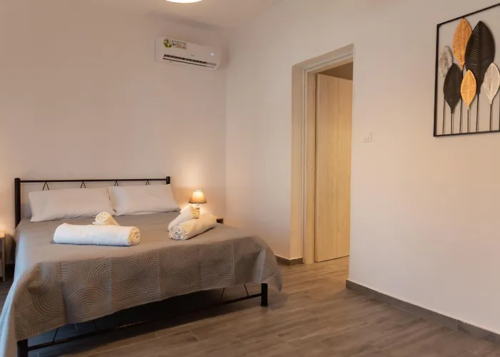 Celine House Holiday home *