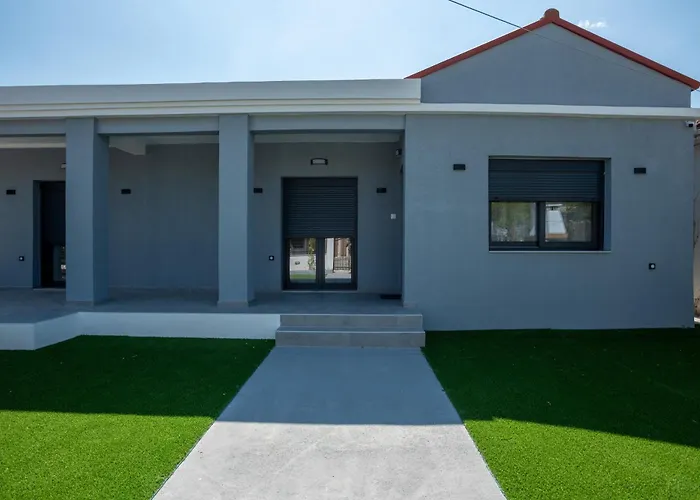 Holiday home Celine House *