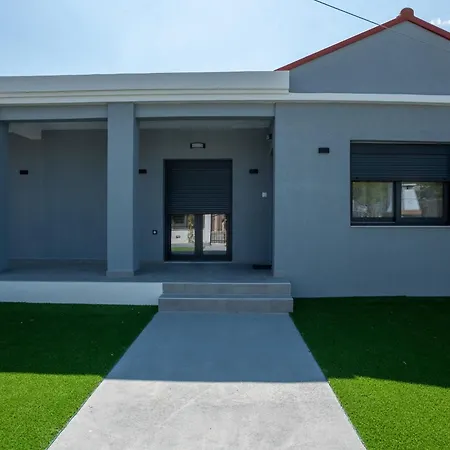 別荘 Celine House *